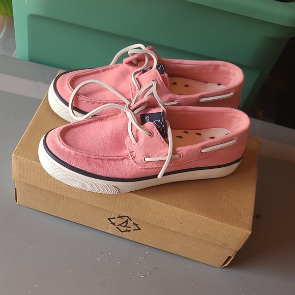 Sperry Shoes - Sperry Pink Sneakers with Canvas Material and Rubber Sole